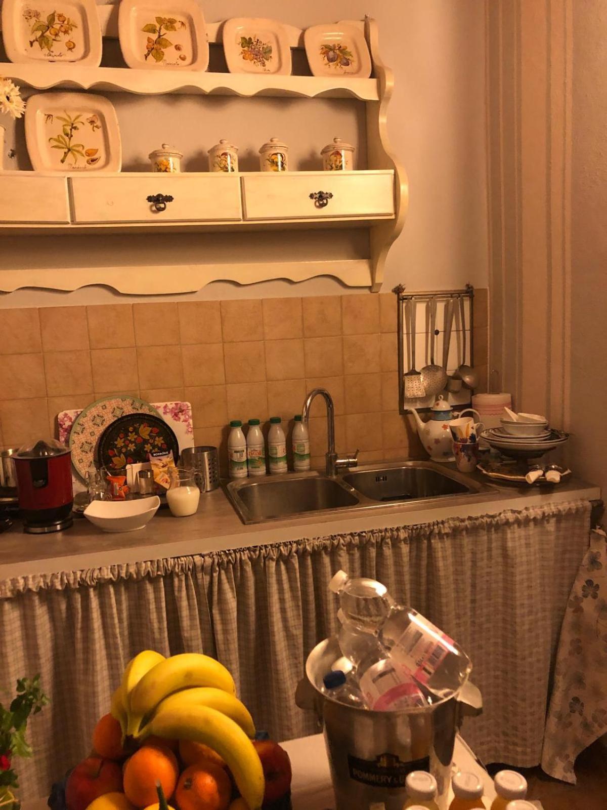 A Due Passi Dal Castello Panzió Somma Lombardo Kültér fotó